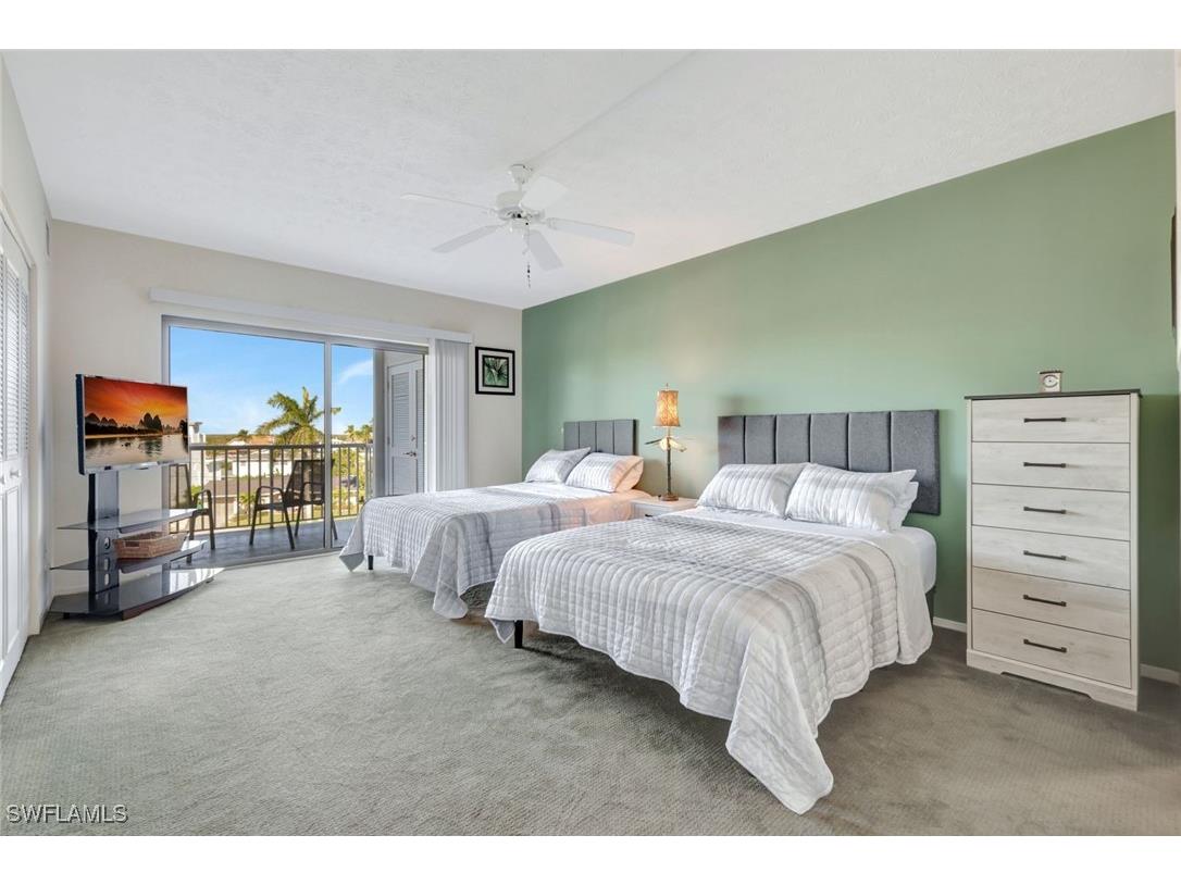 60 Pelican Street W #401 Naples FL 34113 225084408 image19