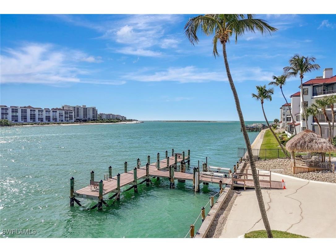 60 Pelican Street W #401 Naples FL 34113 225084408 image2