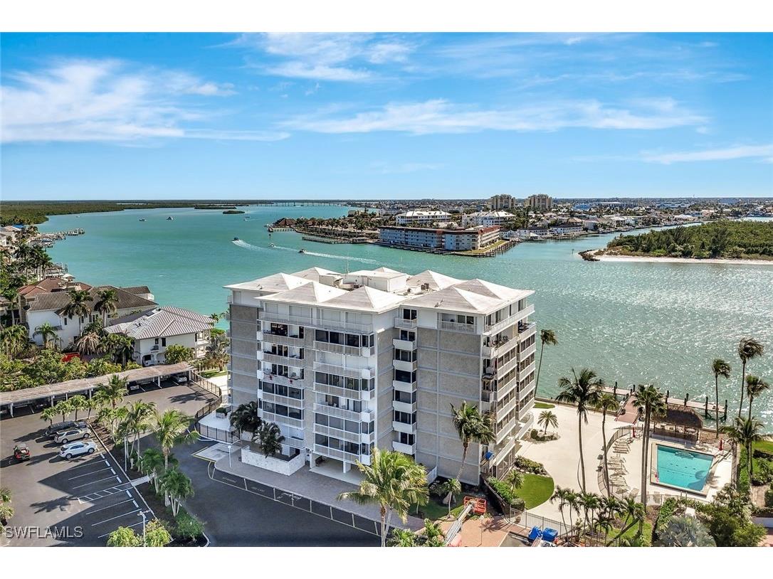 60 Pelican Street W #401 Naples FL 34113 225084408 image3