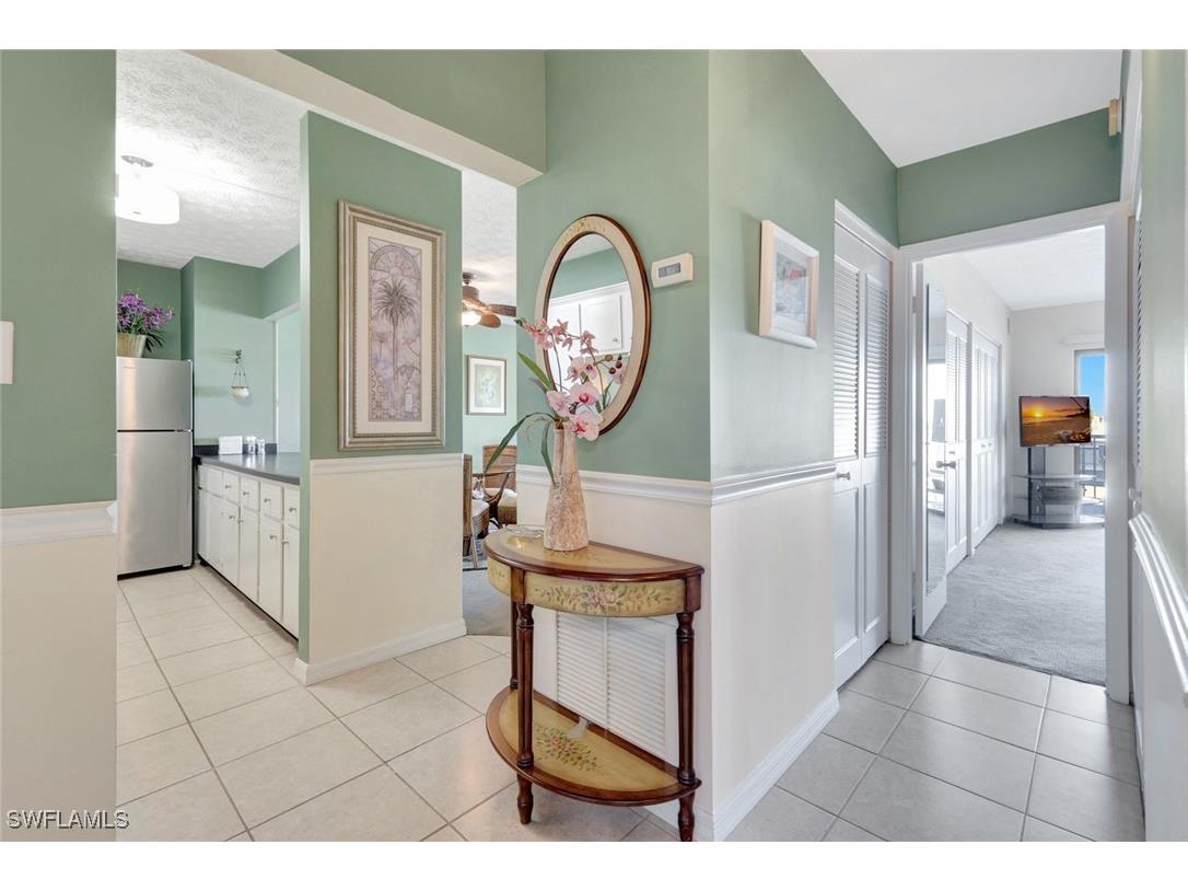 60 Pelican Street W #401 Naples FL 34113 225084408 image6