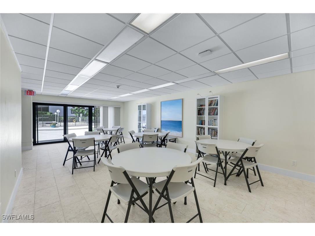 60 Pelican Street W #407 Naples FL 34113 225075464 image18