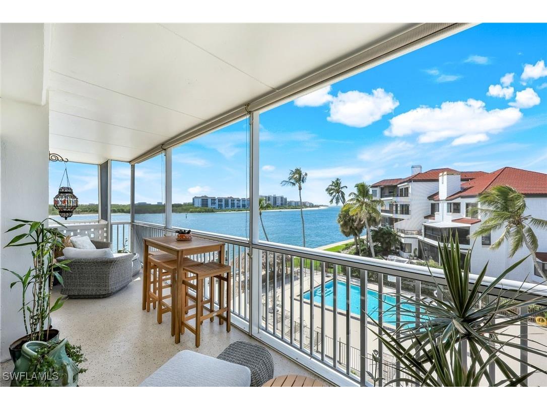 60 Pelican Street W #407 Naples FL 34113 225075464 image26