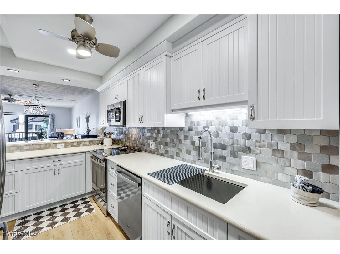 60 Pelican Street W #407 Naples FL 34113 225075464 image3
