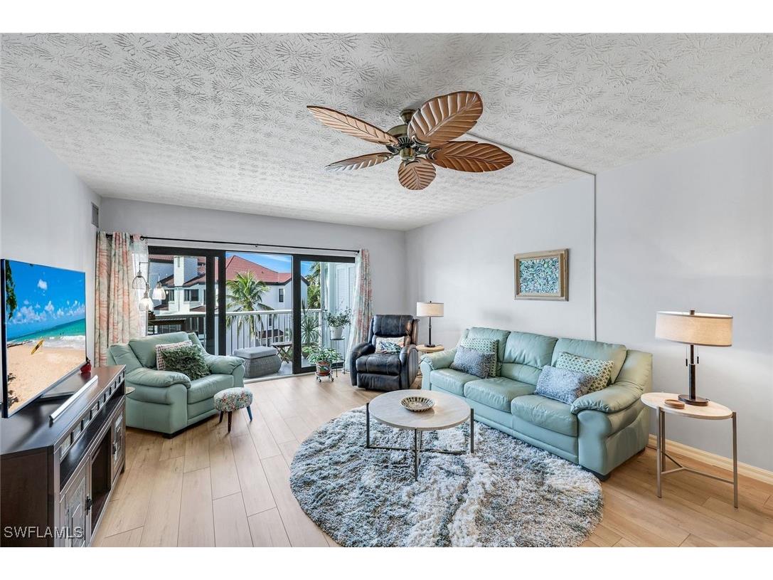 60 Pelican Street W #407 Naples FL 34113 225075464 image6