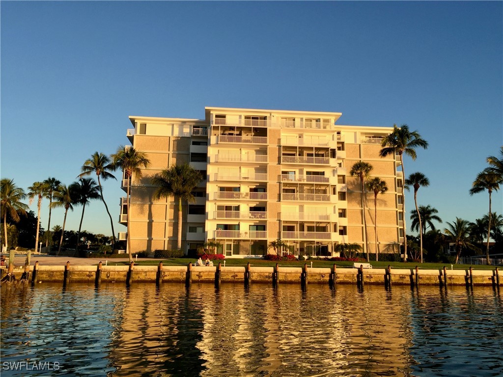 60 Pelican Street W #505 Naples FL 34113 226002160 image22