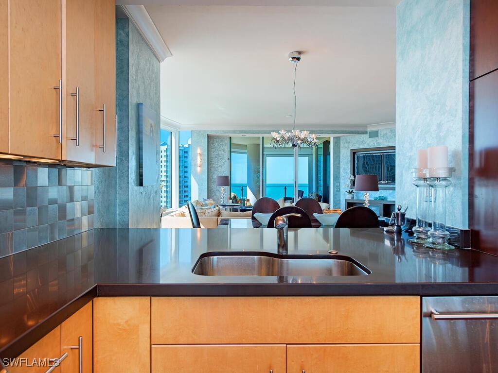 60 Seagate Drive #1001 Naples FL 34103 226005540 image6