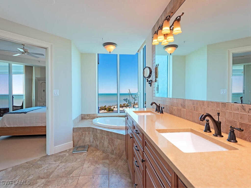 60 Seagate Drive #1205 Naples FL 34103 226004594 image8