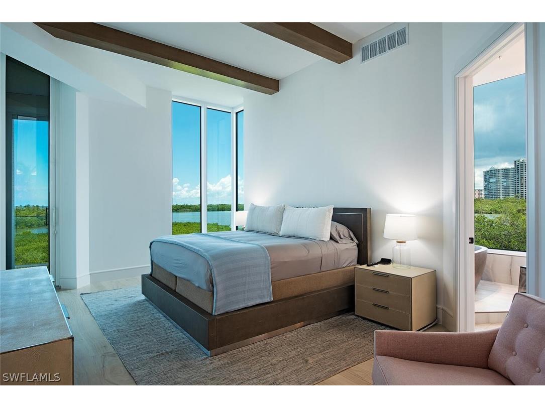 60 Seagate Drive #305 Naples FL 34103 226007858 image10