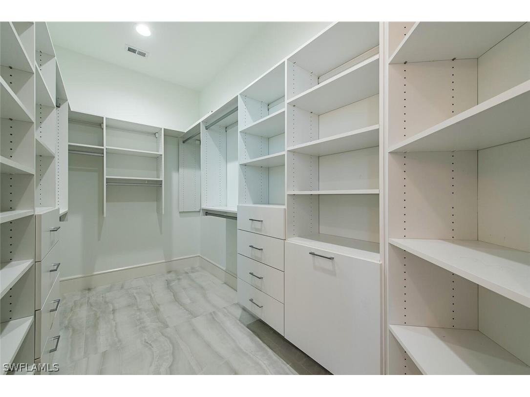 60 Seagate Drive #305 Naples FL 34103 226007858 image14