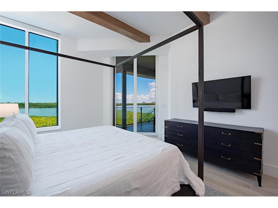 60 Seagate Drive #305 Naples FL 34103 226007858 image16