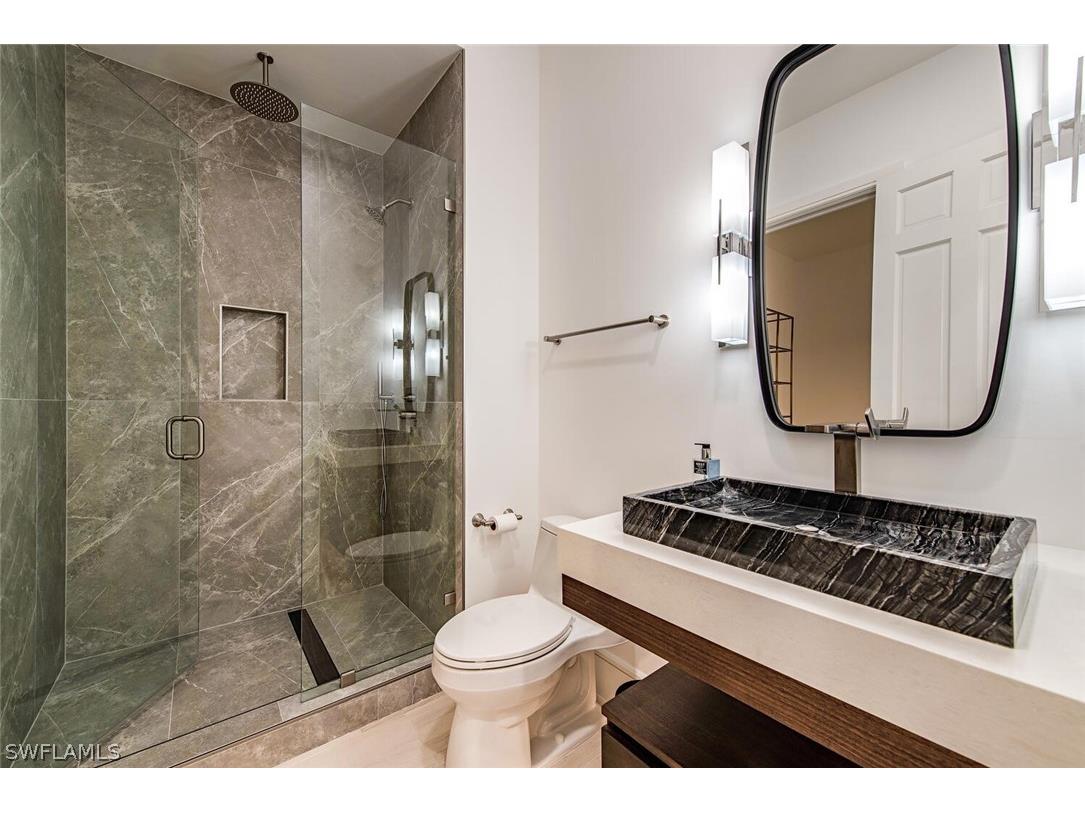 60 Seagate Drive #305 Naples FL 34103 226007858 image21