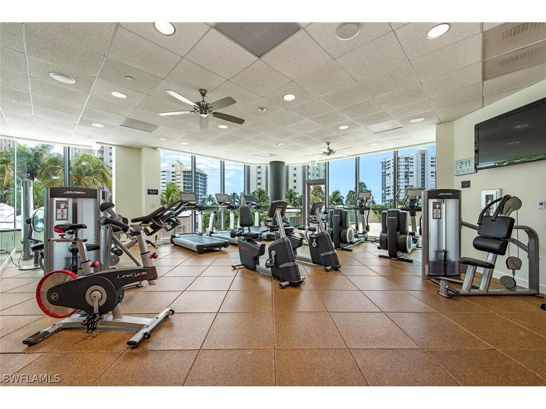 60 Seagate Drive #305 Naples FL 34103 226007858 image26