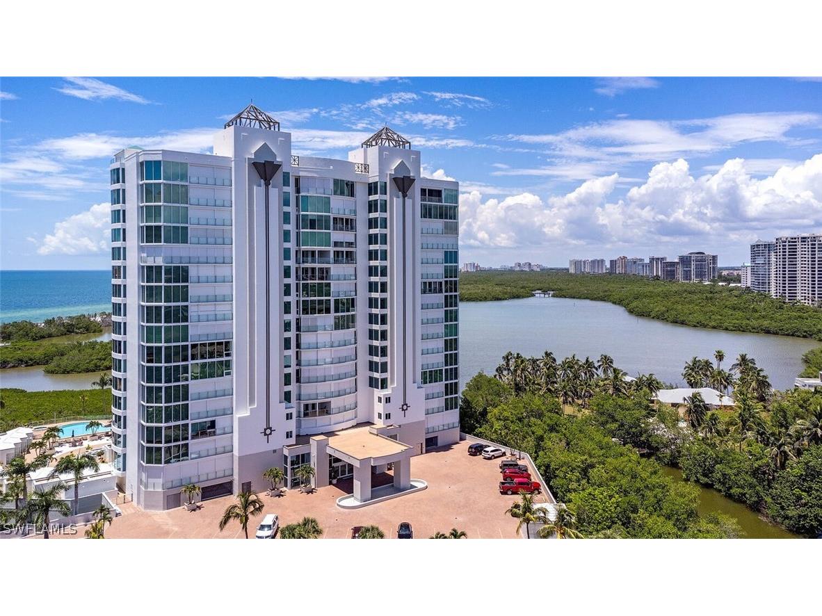 60 Seagate Drive #305 Naples FL 34103 226007858 image28