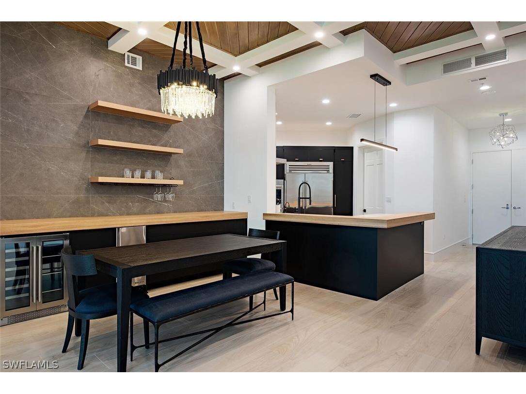 60 Seagate Drive #305 Naples FL 34103 226007858 image5