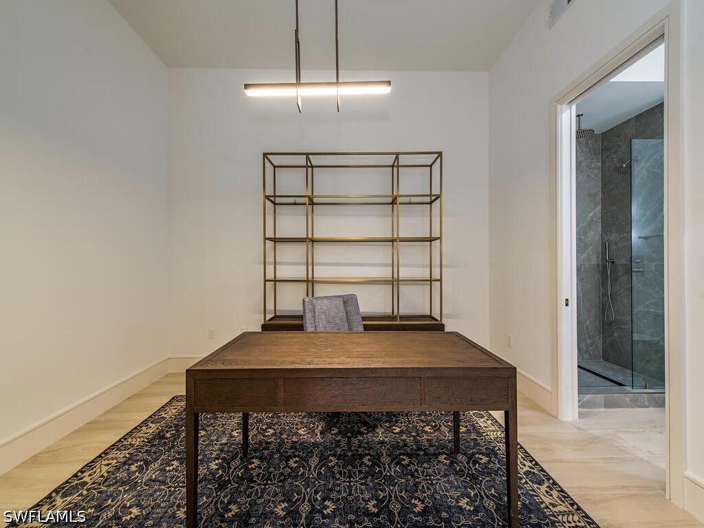 60 Seagate Drive #305 Naples FL 34103 226023498 image20