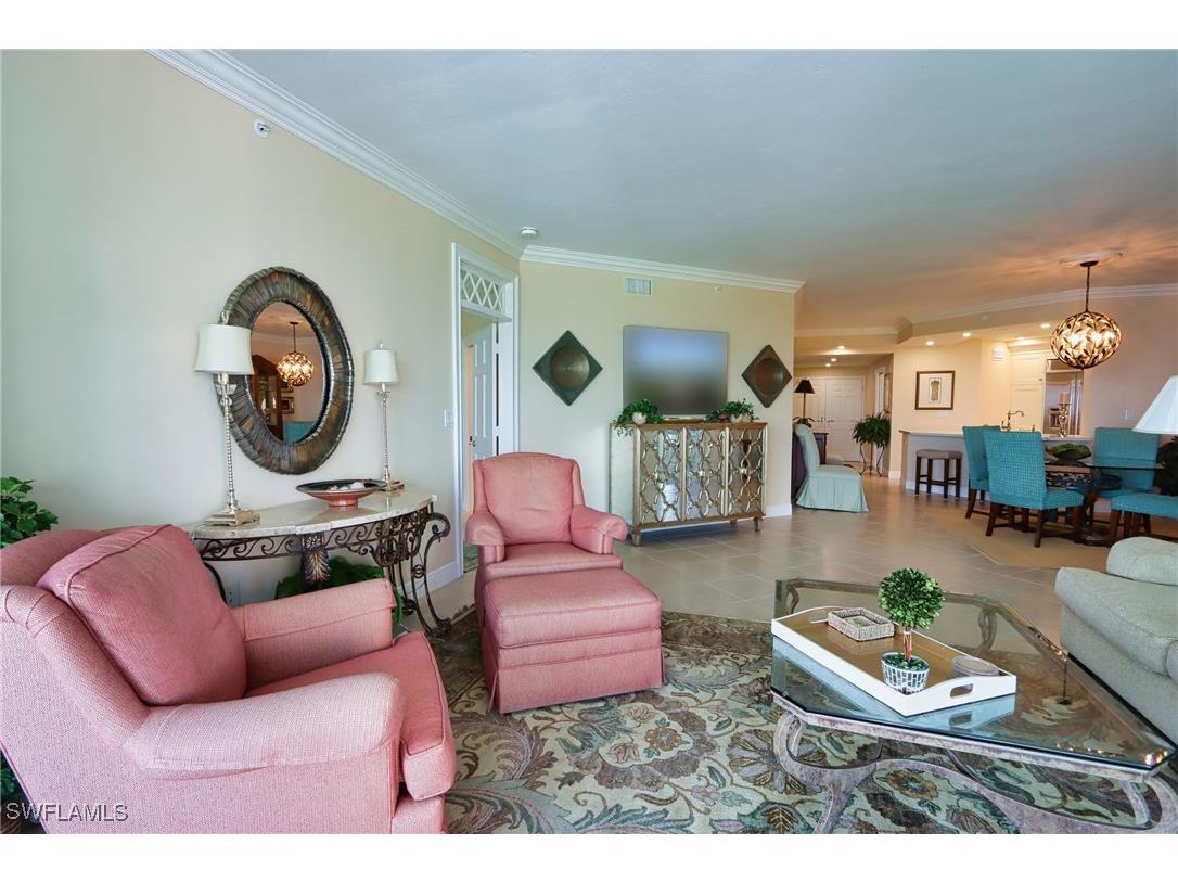 60 Seagate Drive #402 Naples FL 34103 225039284 image6