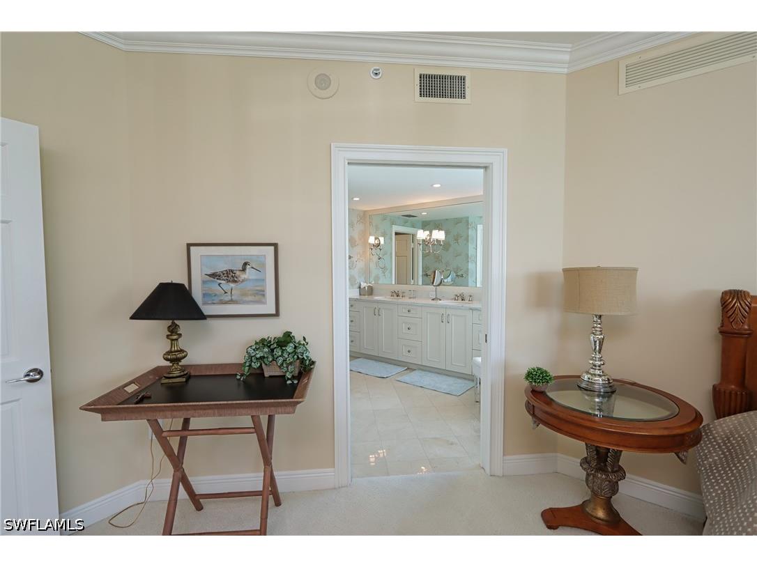 60 Seagate Drive #402 Naples FL 34103 226015549 image13