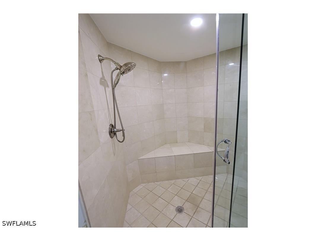 60 Seagate Drive #402 Naples FL 34103 226015549 image16