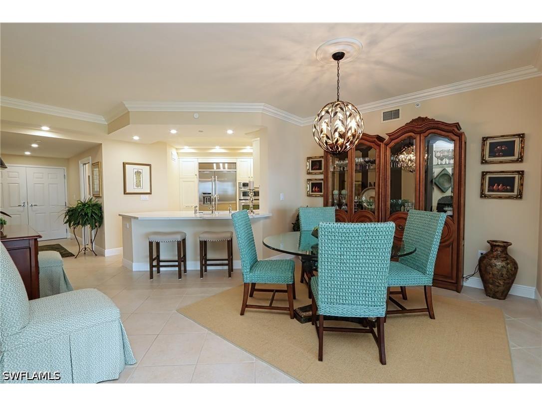 60 Seagate Drive #402 Naples FL 34103 226015549 image7