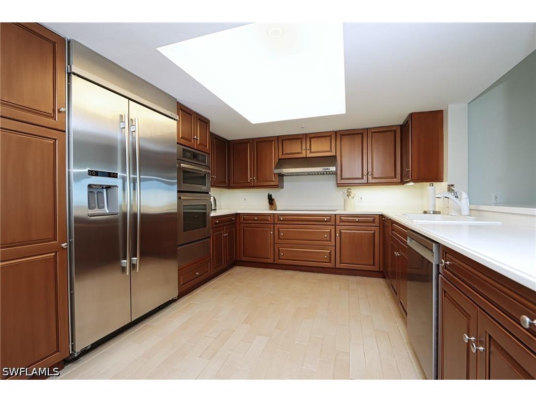 60 Seagate Drive #704 Naples FL 34103 226015553 image11