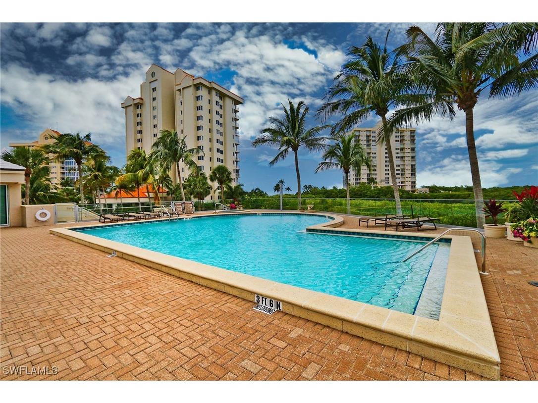60 Seagate Drive #805 Naples FL 34103 225039368 image25