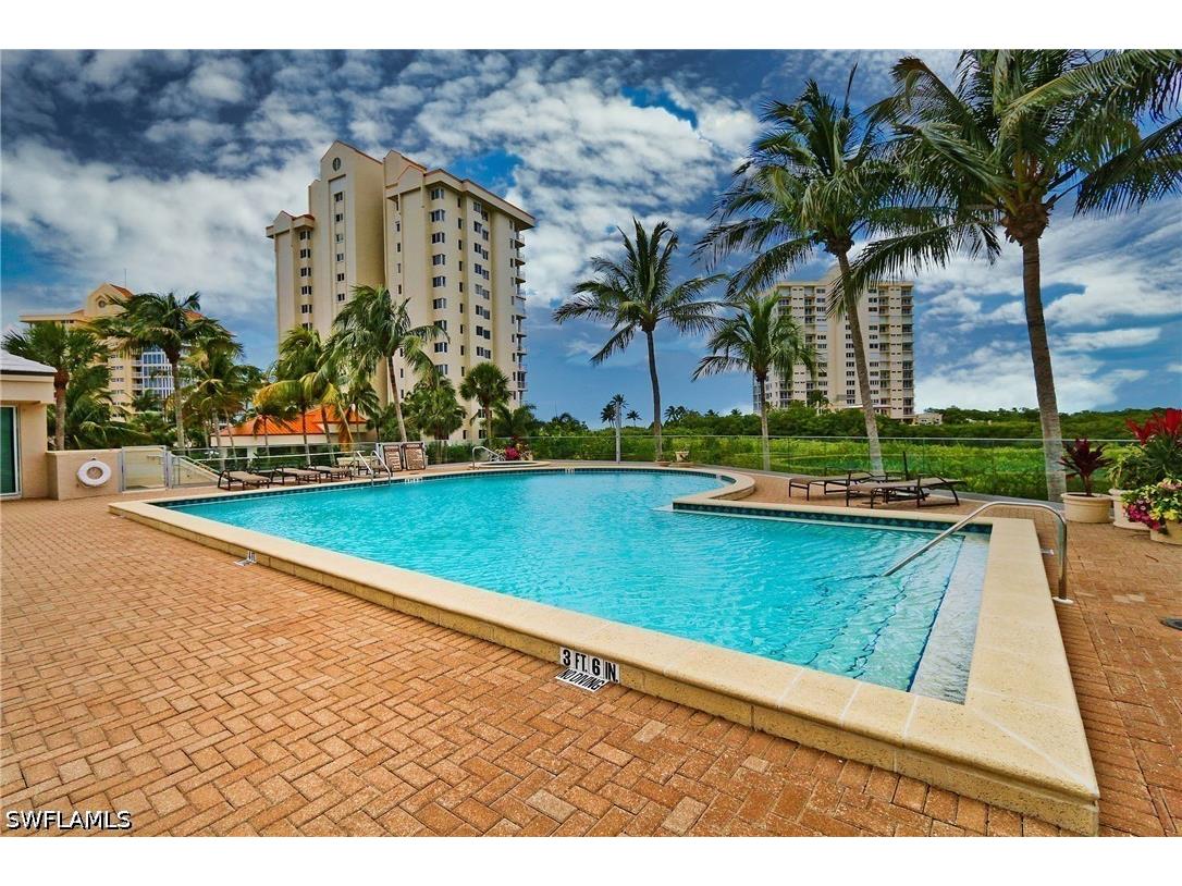 60 Seagate Drive #805 Naples FL 34103 226014356 image25