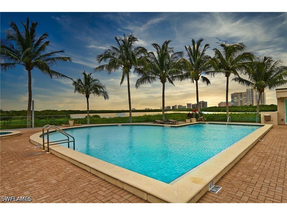 60 Seagate Drive #805 Naples FL 34103 226014356 image26