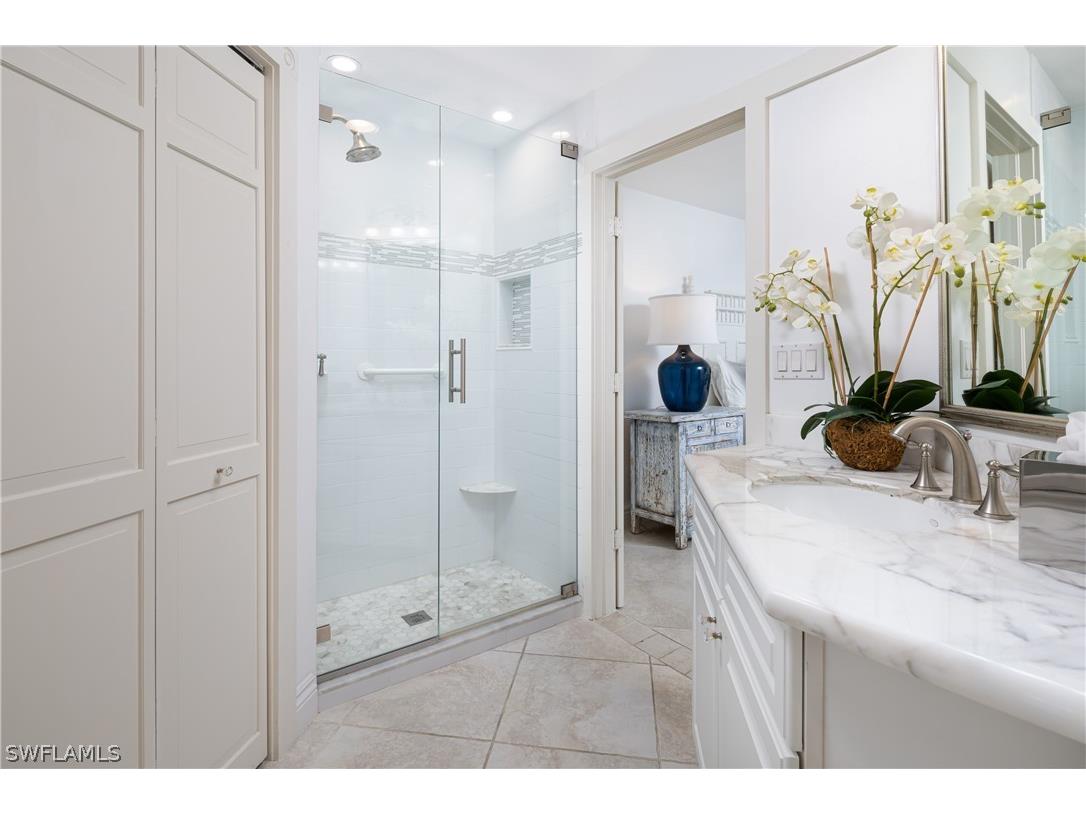 600 3rd Street S #2 Naples FL 34102 226009247 image8