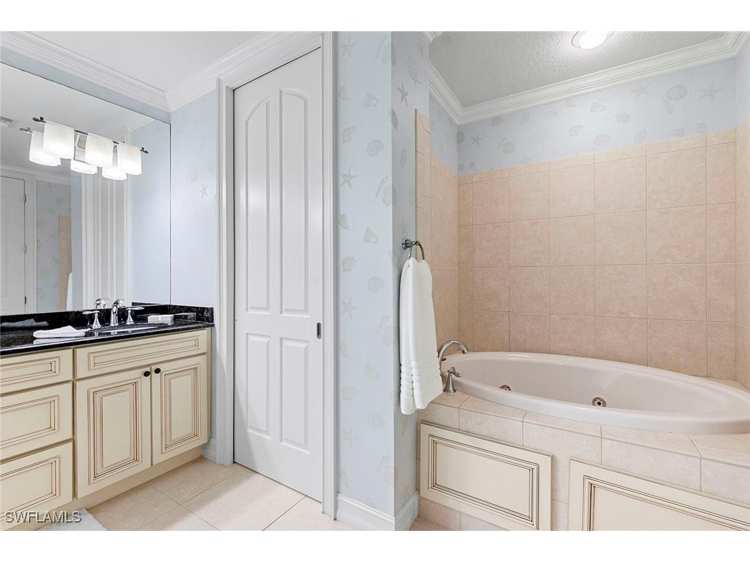 600 5th Avenue S #A211 Naples FL 34102 225077043 image25