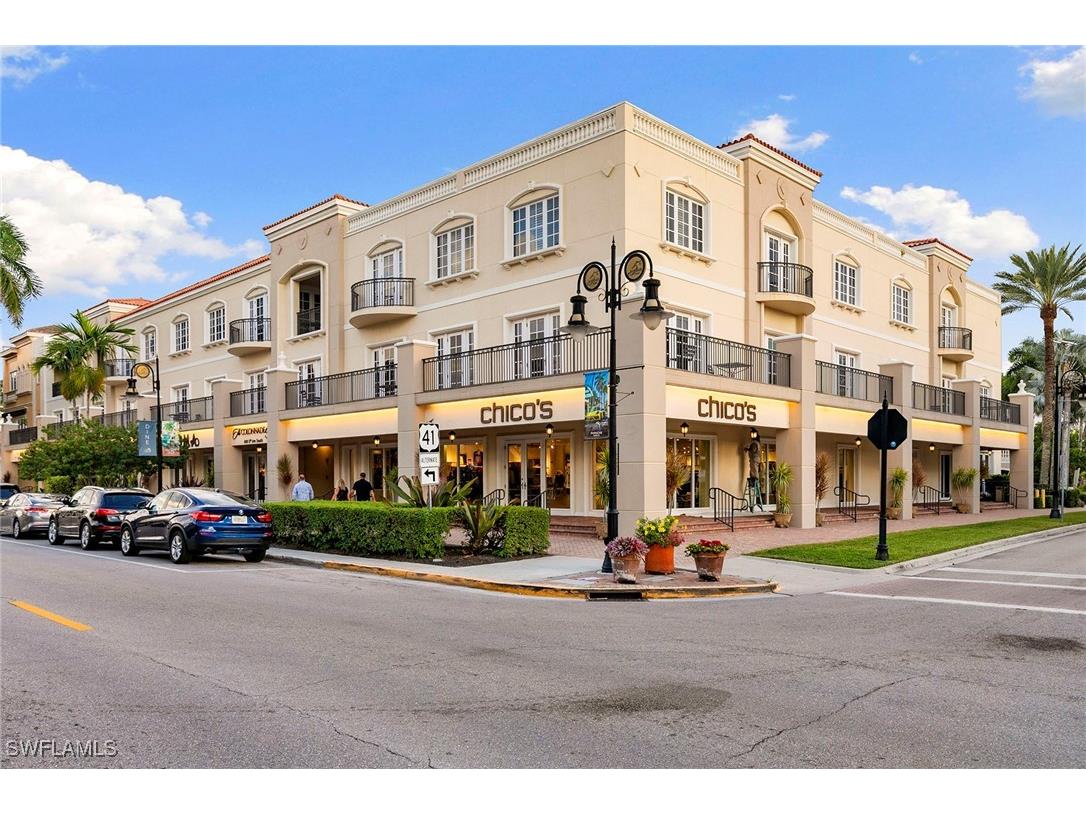 600 5th Avenue S #A211 Naples FL 34102 225077043 image32