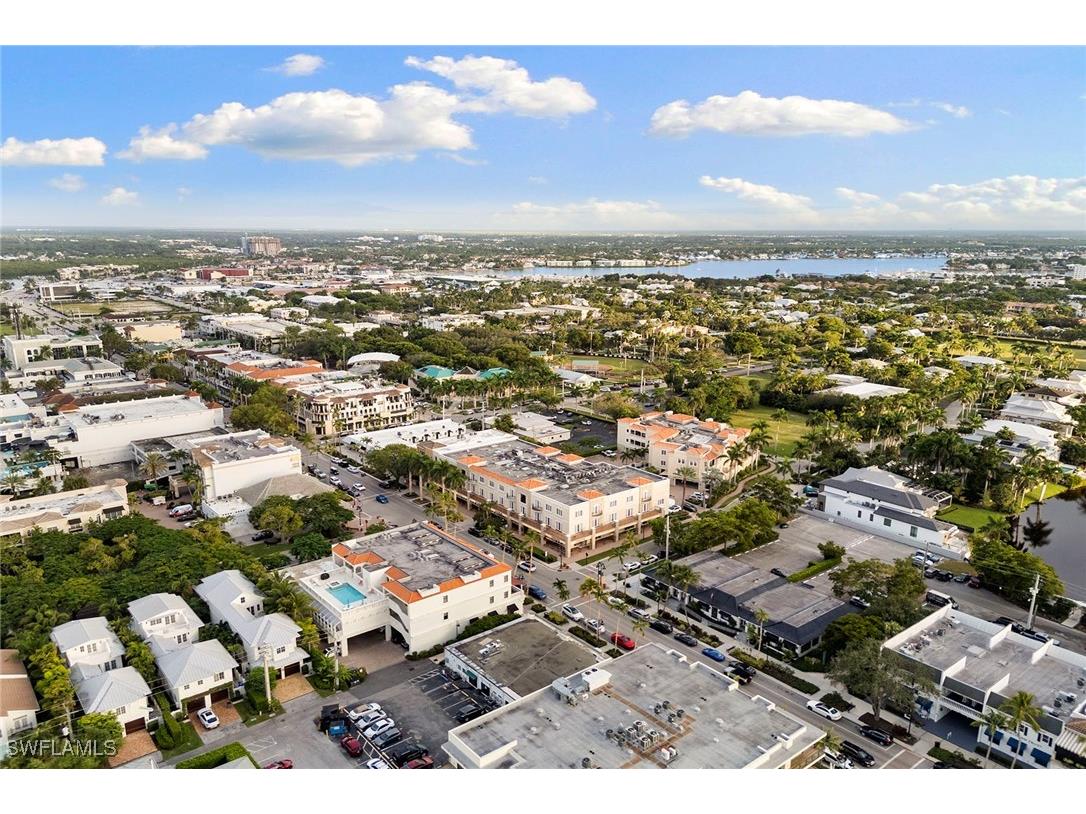 600 5th Avenue S #A211 Naples FL 34102 225077043 image36