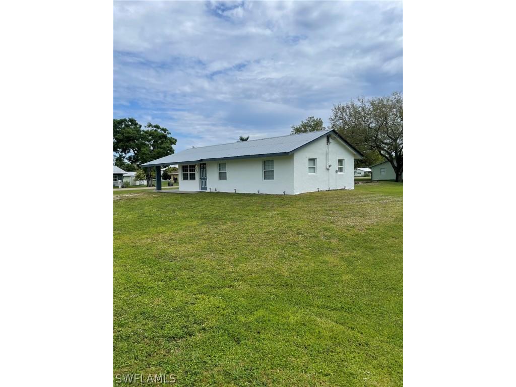 600 5th Street SW Moore Haven FL 33471 224044741 image1