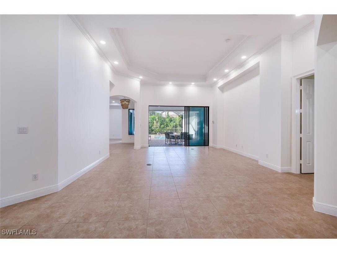 600 6th Avenue N Naples FL 34102 225073152 image7