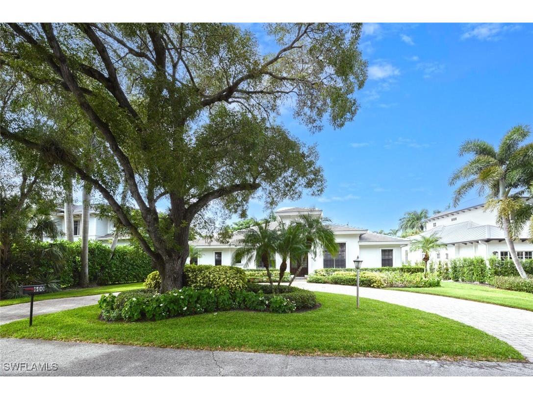 600 6th Avenue N Naples FL 34102 225076526 image1