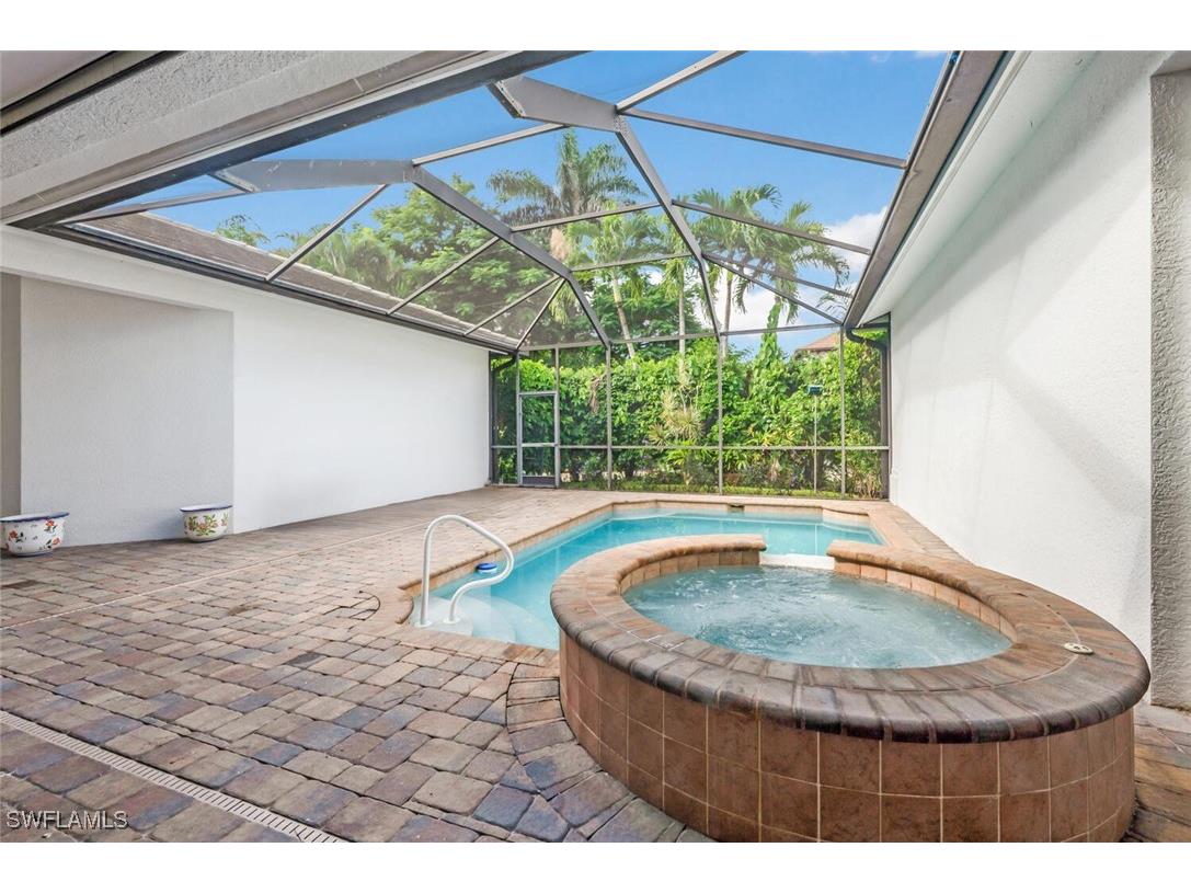 600 6th Avenue N Naples FL 34102 225076526 image40