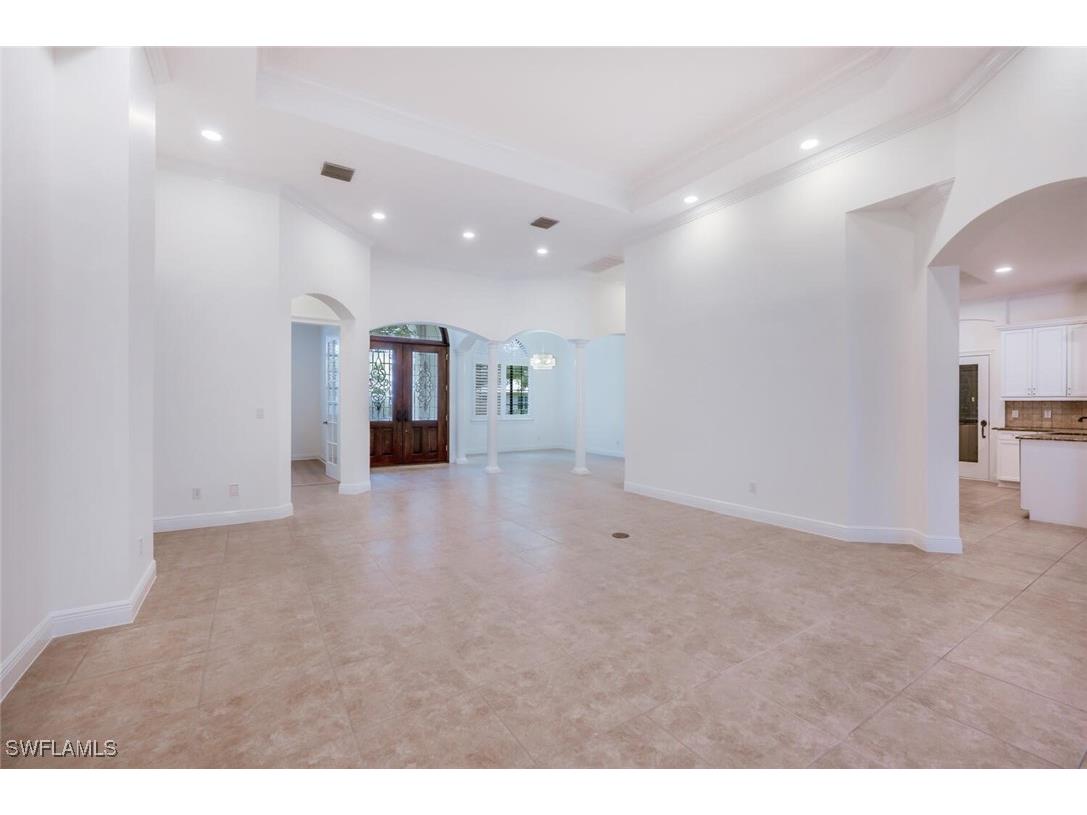 600 6th Avenue N Naples FL 34102 225076526 image9