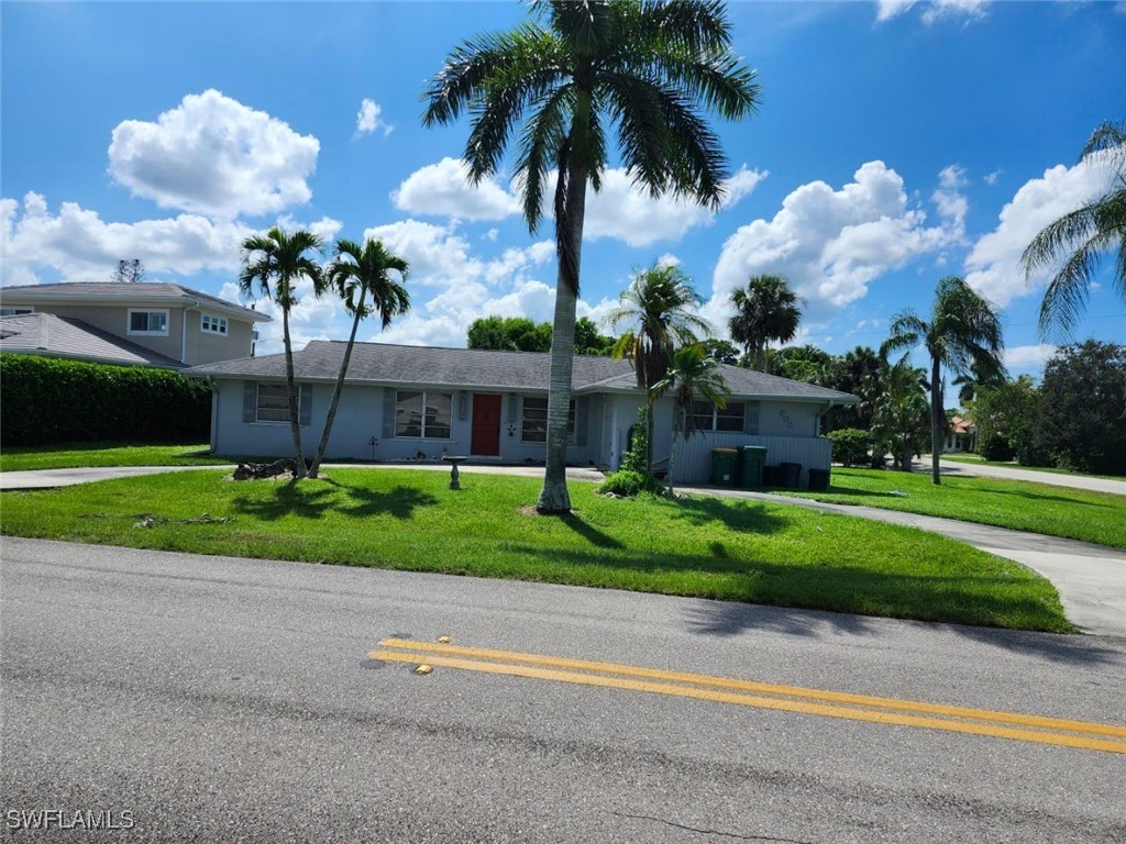 600 94th Avenue N Naples FL 34108 224077388 image1