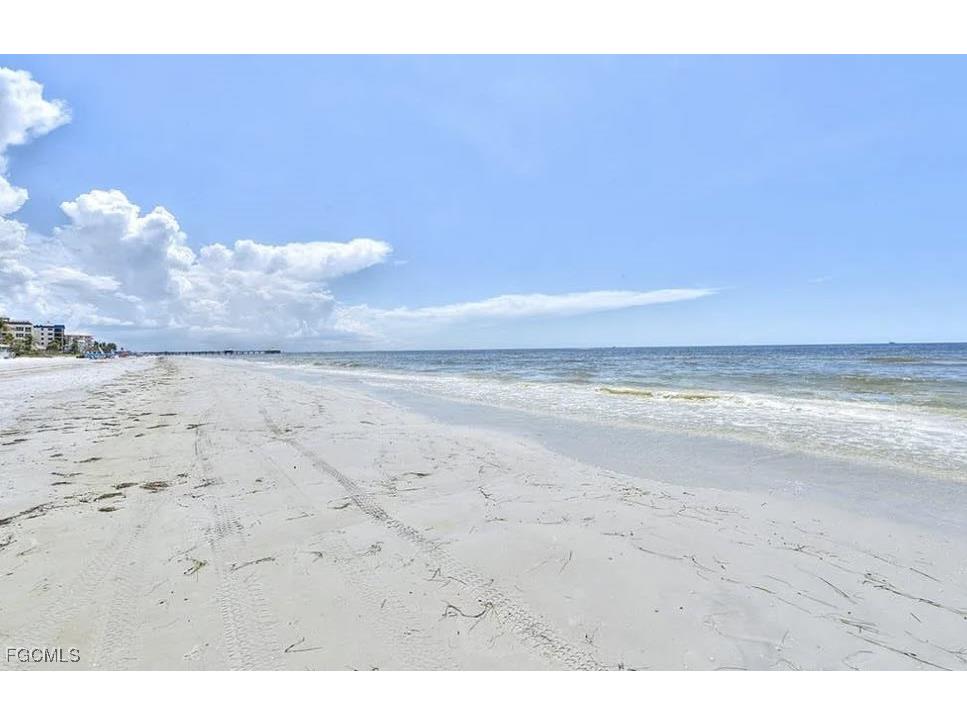 600 Estero Boulevard #405 Fort Myers Beach FL 33931 2025004213 image10
