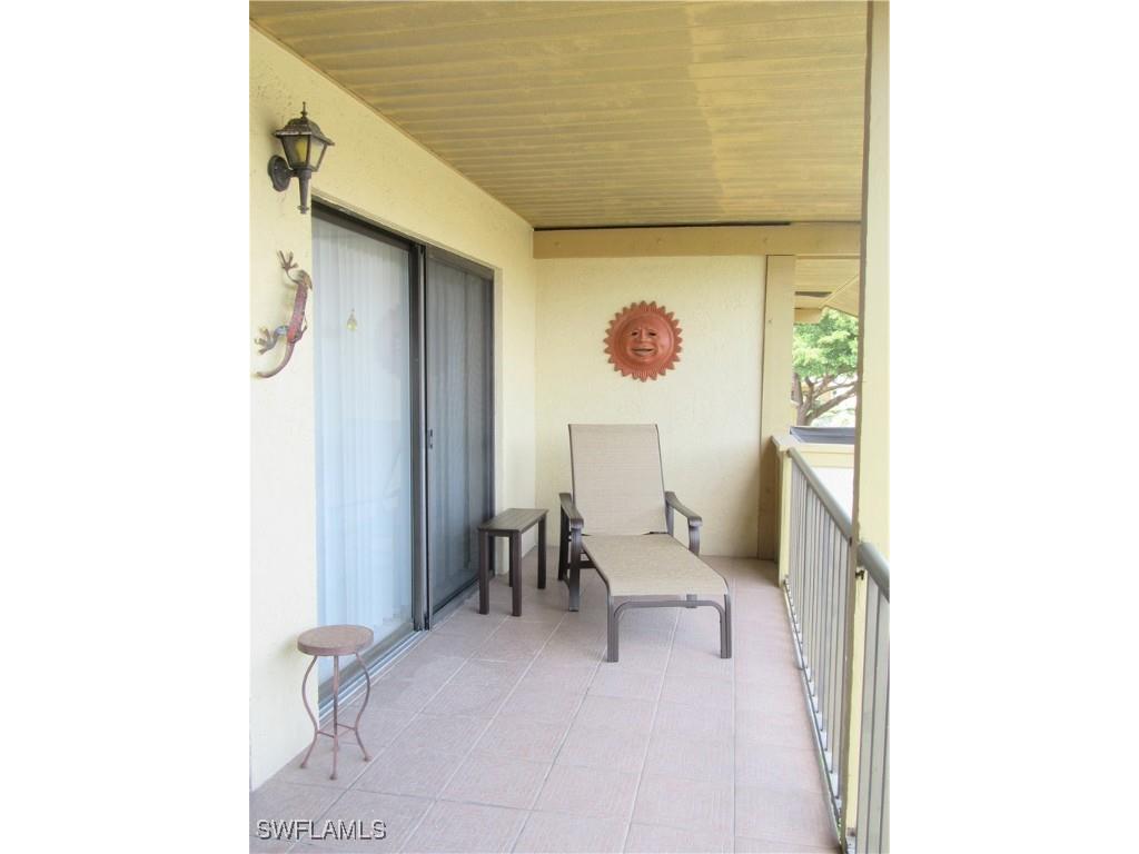 600 Neapolitan Way #211 Naples FL 34103 225076083 image8