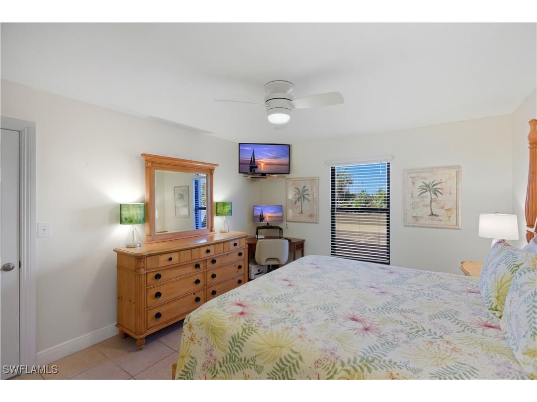 600 Neapolitan Way #105 Naples FL 34103 225077932 image10