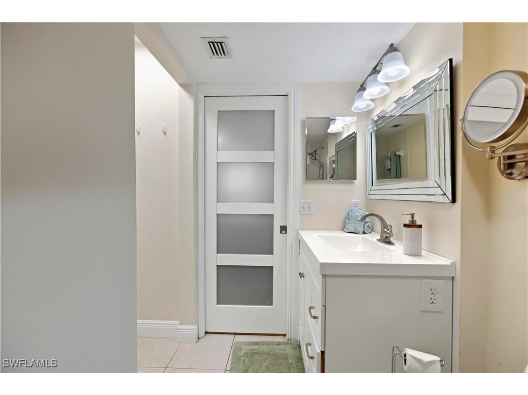 600 Neapolitan Way #105 Naples FL 34103 225077932 image13