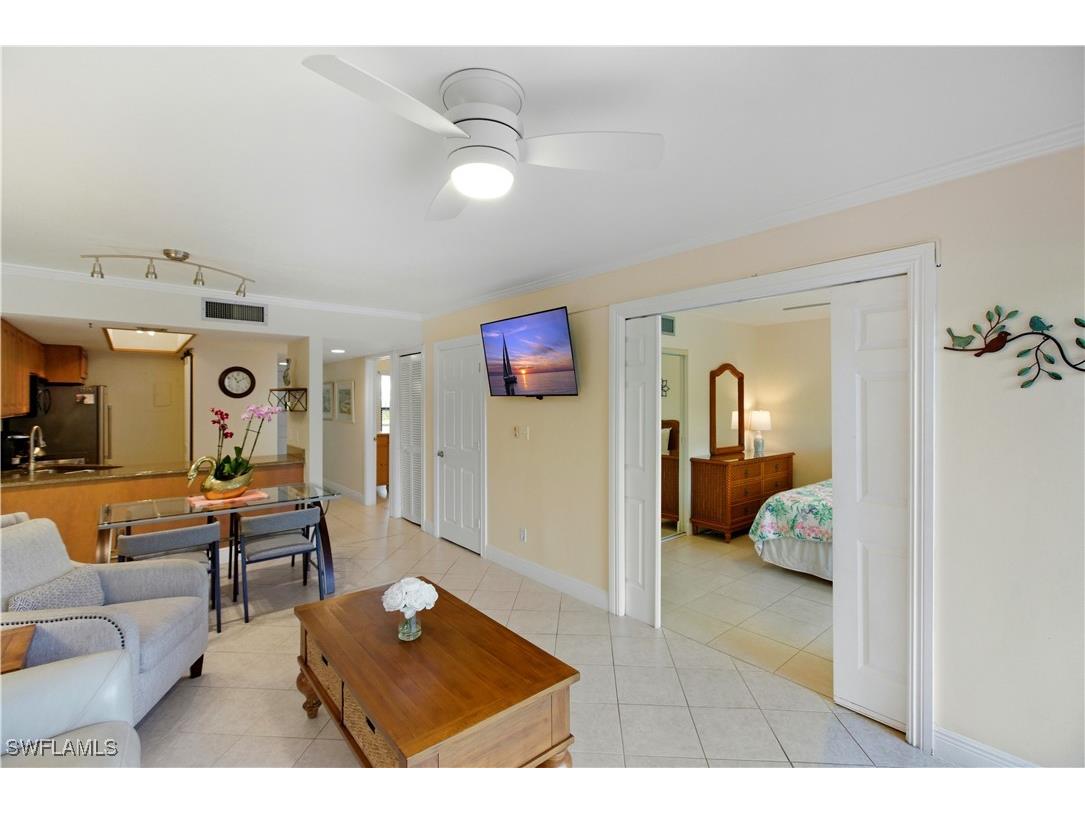 600 Neapolitan Way #105 Naples FL 34103 225077932 image5