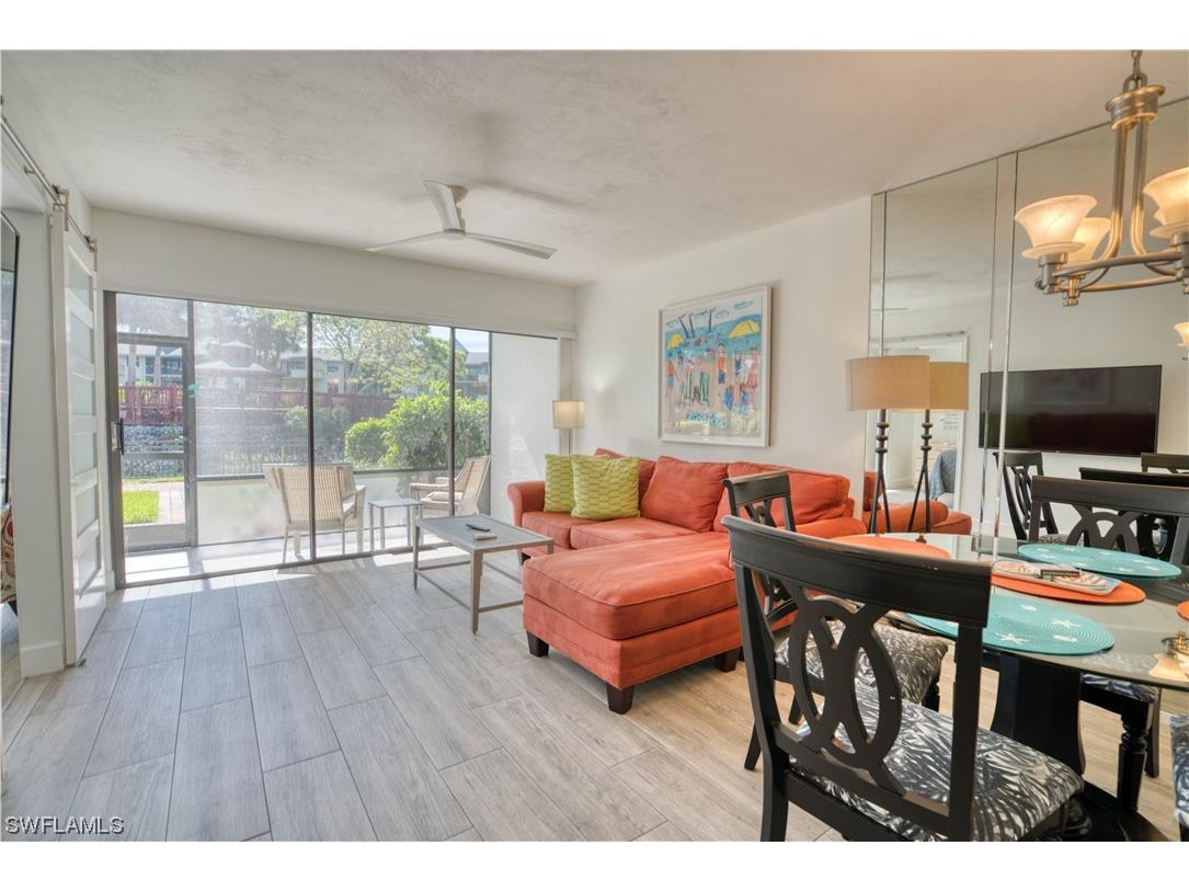 600 Neapolitan Way #113 Naples FL 34103 223043270 image1