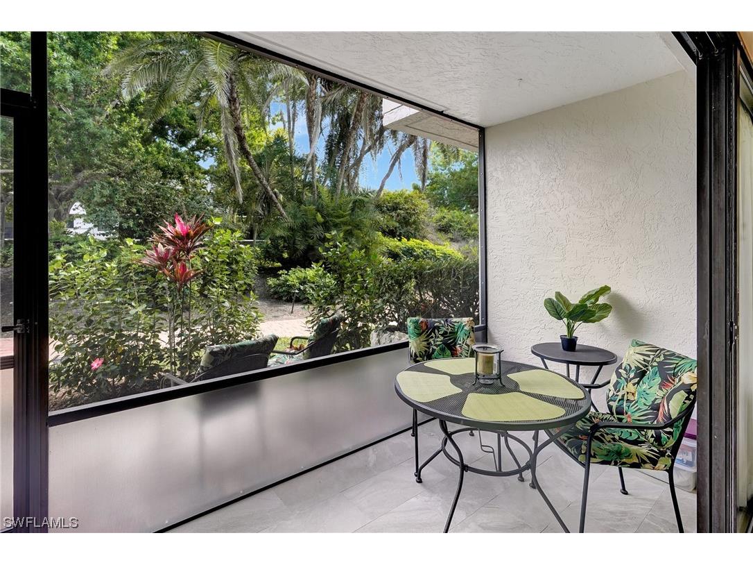 600 Neapolitan Way #121 Naples FL 34103 224014345 image1