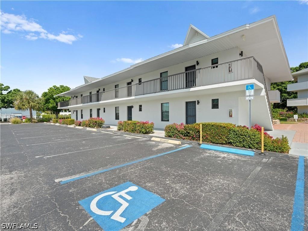 600 Neapolitan Way #127 Naples FL 34103 226012844 image32