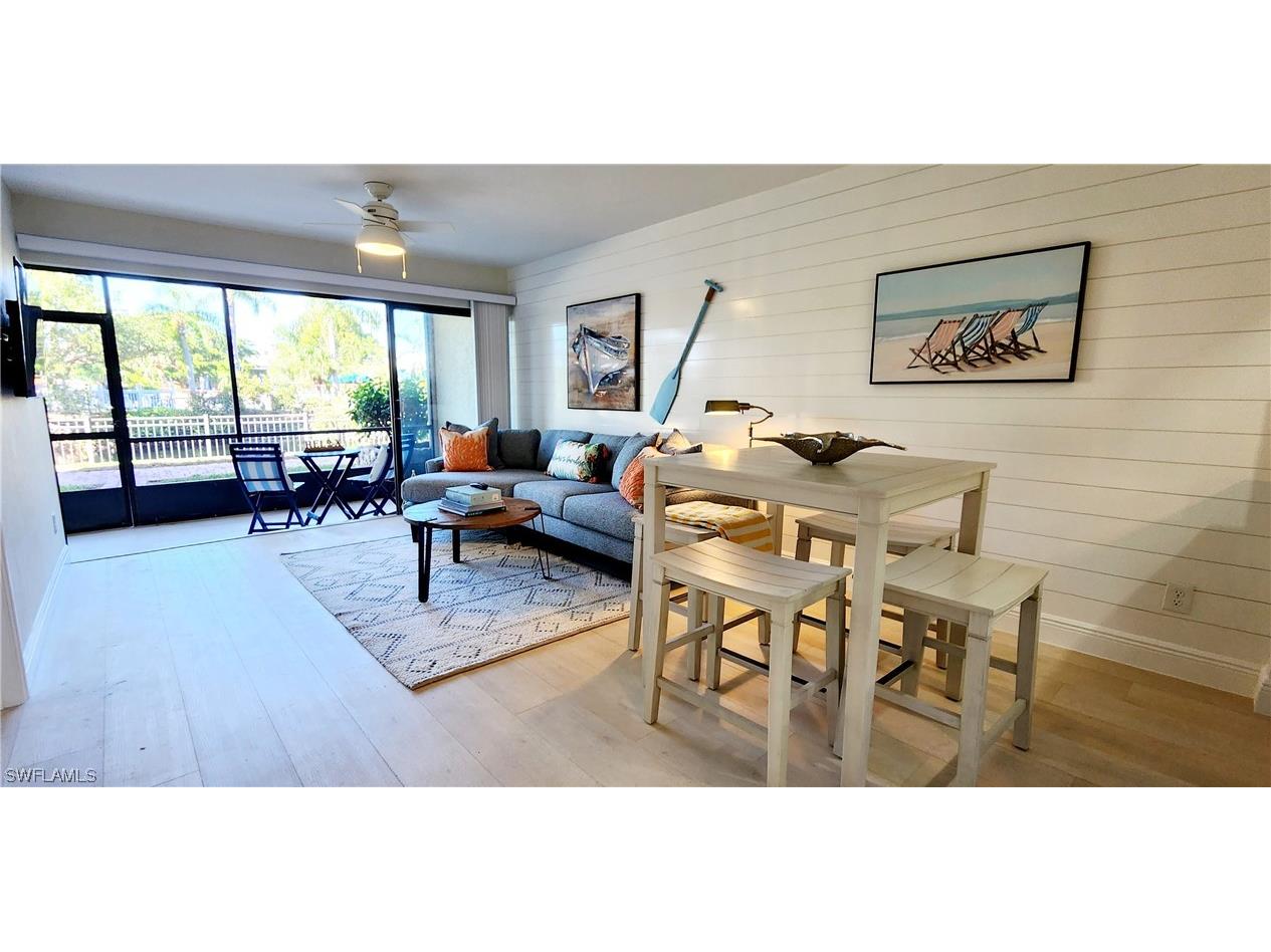 600 Neapolitan Way #142 Naples FL 34103 224004159 image1