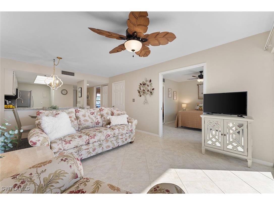 600 Neapolitan Way #144 Naples FL 34103 225011888 image1