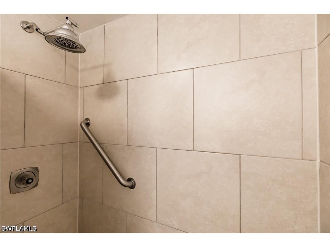 600 Neapolitan Way #152 Naples FL 34103 226018836 image13
