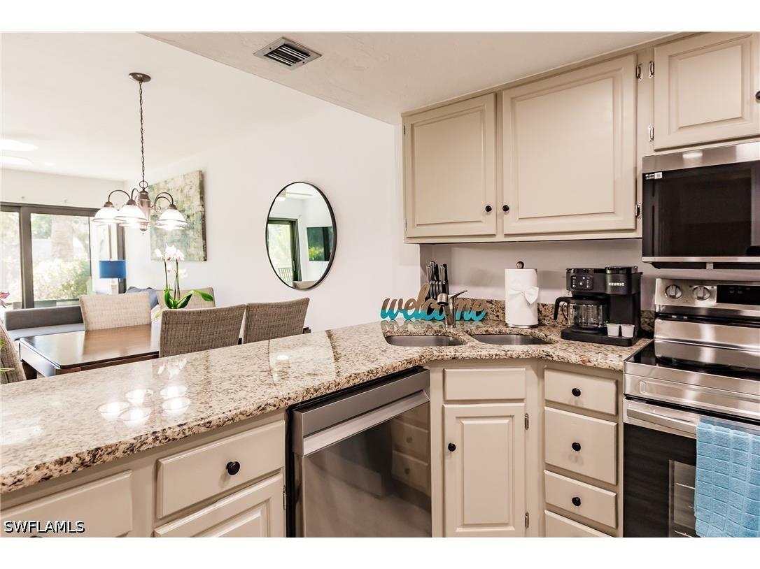 600 Neapolitan Way #152 Naples FL 34103 226018836 image5