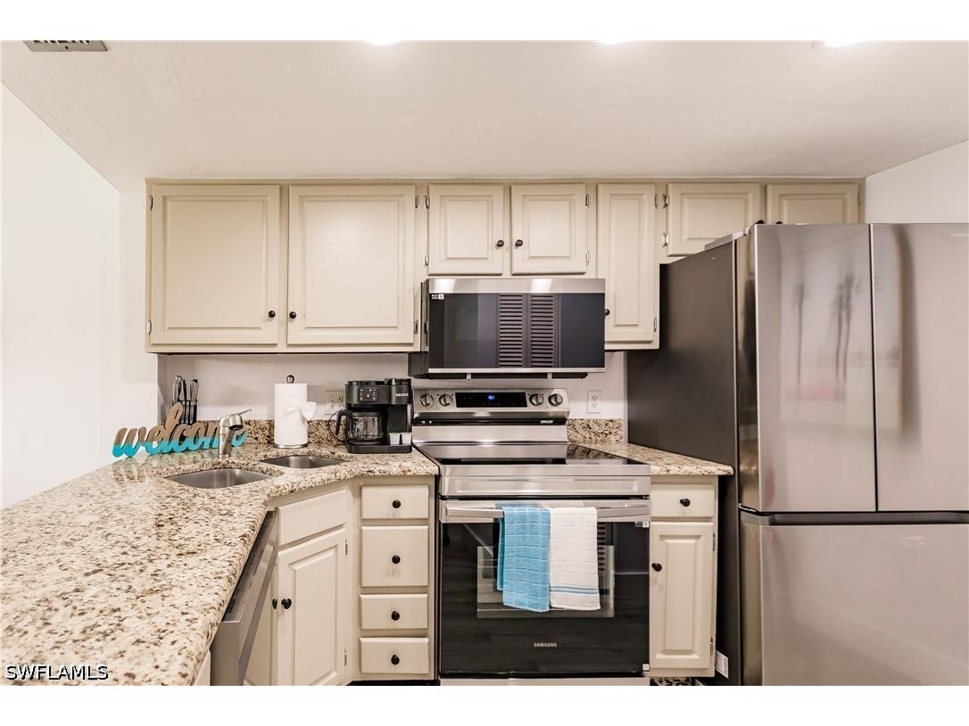600 Neapolitan Way #152 Naples FL 34103 226018836 image6